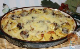 картофель с грибами и сыром