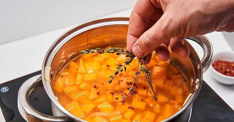 46 Тыквенный суп-пюре с чили: согревающий вкус осени