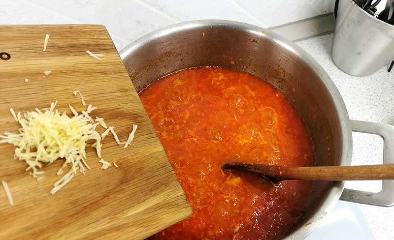 47 Домашняя вареная аджика на зиму: яркий вкус и аромат свежих овощей