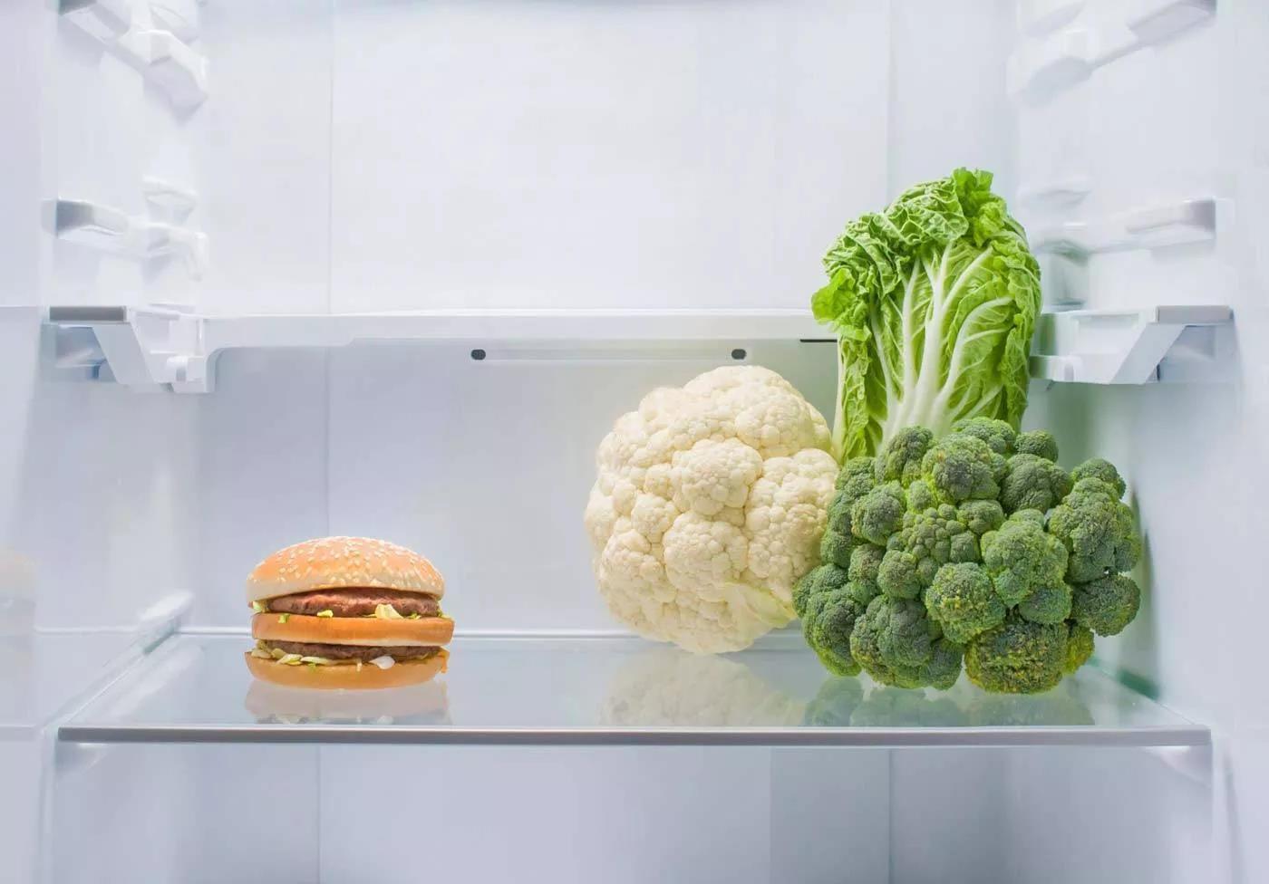 Как организовать хранение продуктов, чтобы готовить быстрее и реже выбрасывать еду
