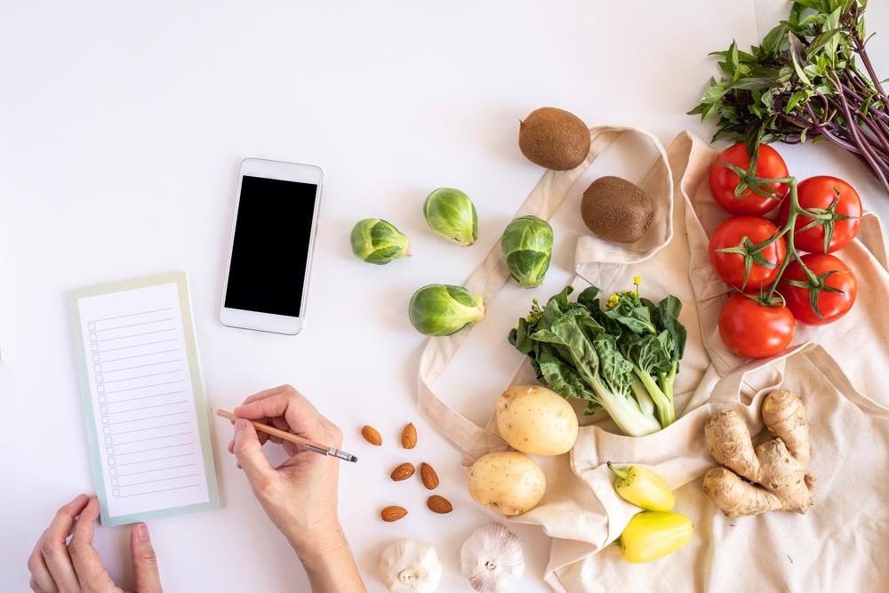 Как организовать хранение продуктов, чтобы готовить быстрее и реже выбрасывать еду