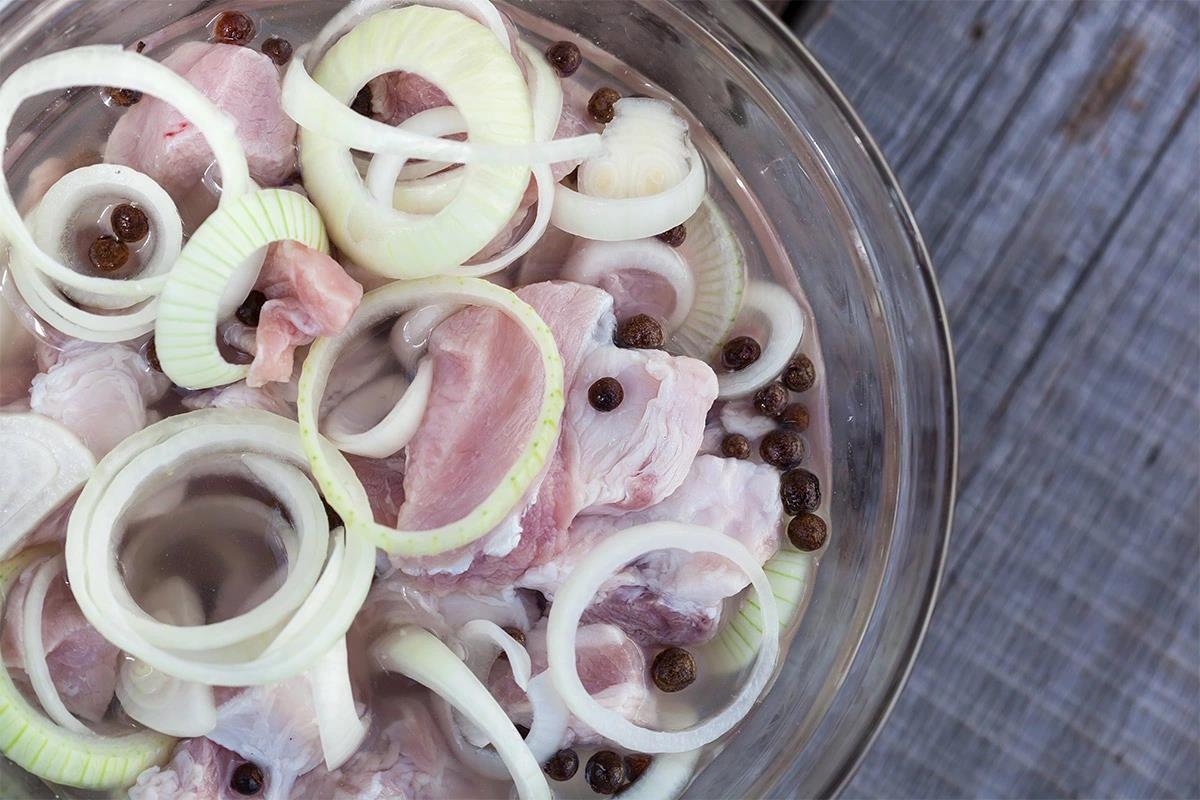 Как приготовить сочный шашлык на мангале: основные секреты вкуса